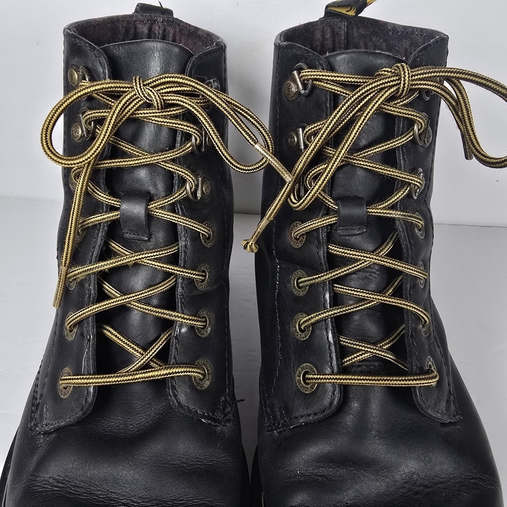 Dr. Martens Luana Black Leather Lace Up Combat Boots Women's Sz 10 - Picture 3 of 12